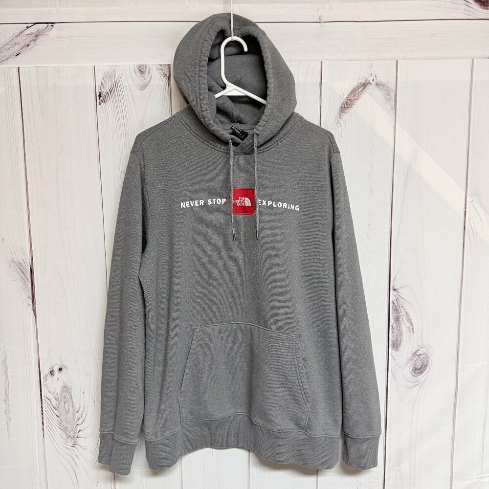 The North Face Men’s Red Box Pullover Hoodie Large Gray EUC